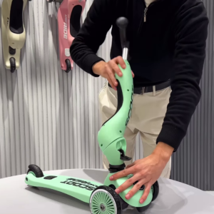 3-in-1 Adjustable Kids’ Scooter – Foldable & Stylish Ride