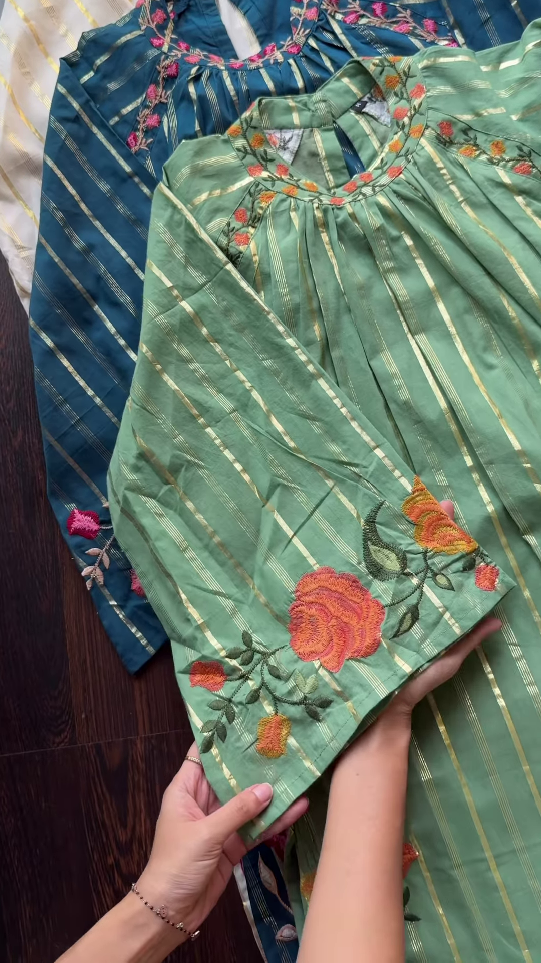 Embroidered Kurta Trio with Gold Stripes – Floral Neckline Ethnicwear in Green, Blue & White