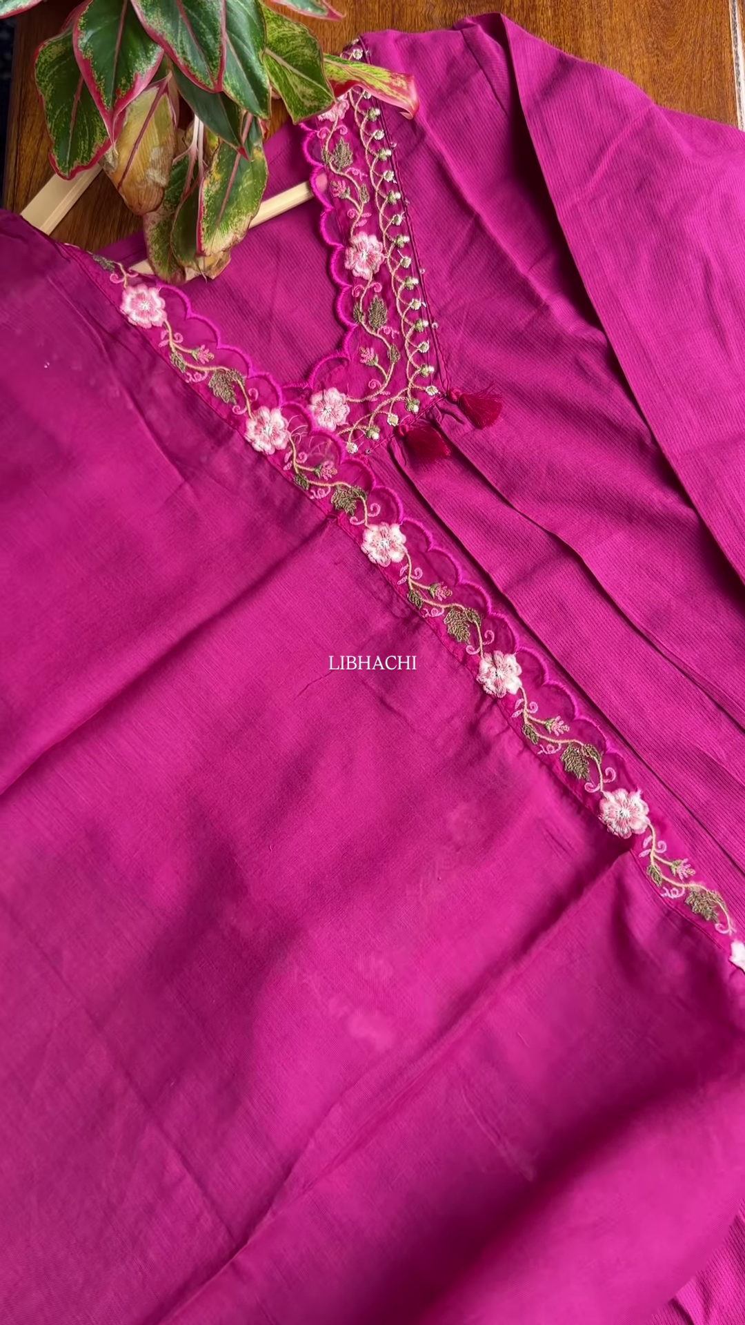 Green Pleated Kurta with Pink Floral Embroidery – Festive Ethnicwear for Women - Image 3