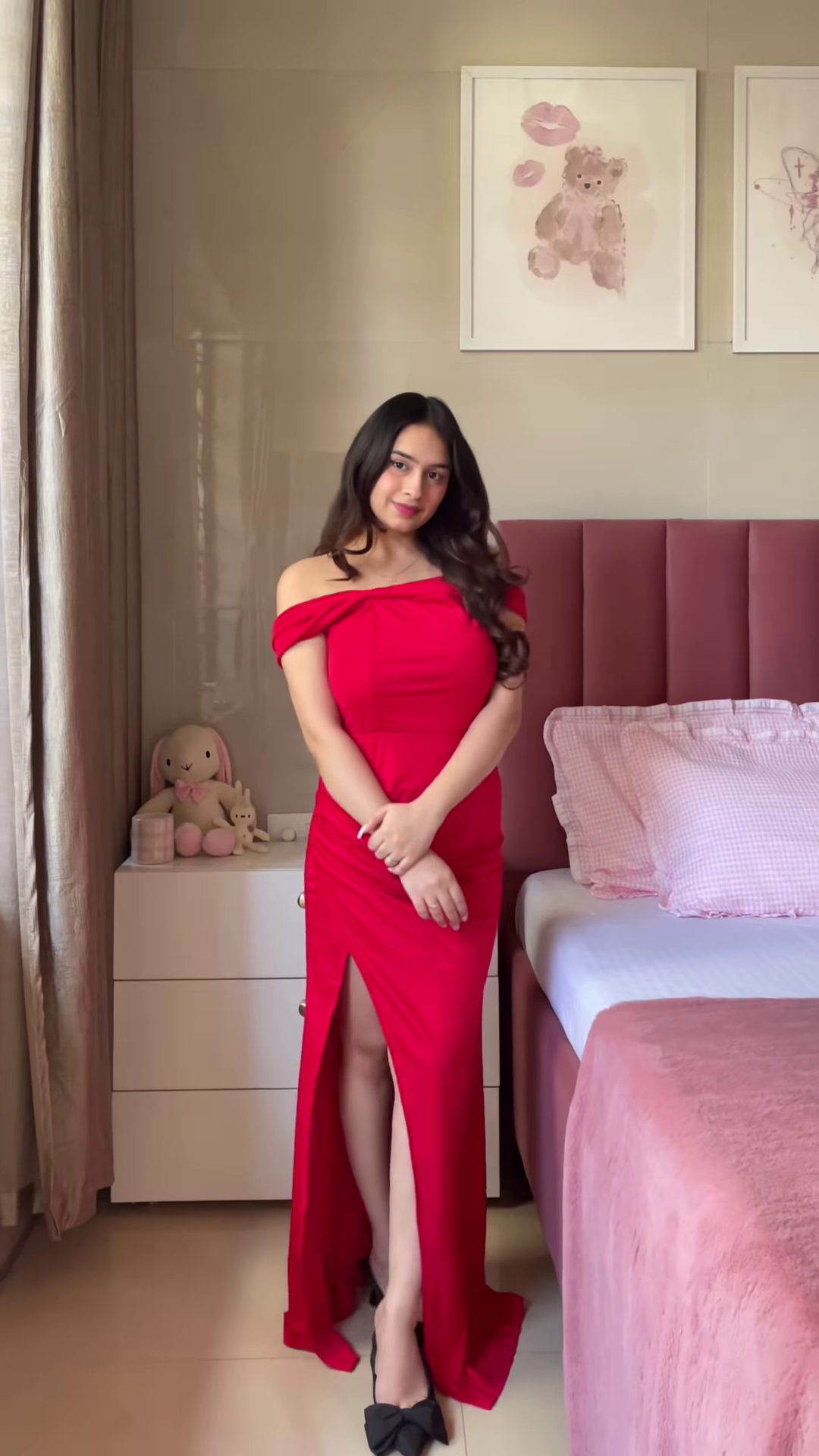 White Off-Shoulder Maxi Dress – Elegant Long Partywear for Women with Flowing Silhouette - Image 2