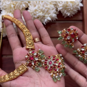 Floral Kundan Necklace Set with Red-Green Beads – Ethnic Imitation Jewelry for Festivals & Weddings